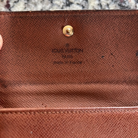 Louis Vuitton Dual Snap Wallet - Picture 7 of 13
